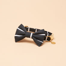 Load image into Gallery viewer, Bailey Bowtie Collar - Navy Stripe
