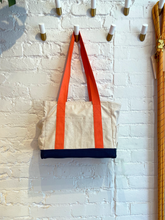Load image into Gallery viewer, Miles Pet Carrier Bag