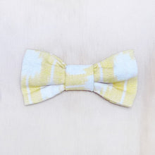 Load image into Gallery viewer, Chucho Bowtie - Daisy Yellow