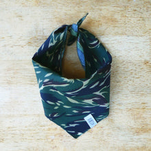 Load image into Gallery viewer, Bo Bandana - Tiger Camo