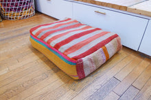 Load image into Gallery viewer, One of a Kind Peruvian Vintage Pet Bed Cover (Store pick up only)
