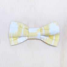 Load image into Gallery viewer, Chucho Bowtie - Daisy Yellow
